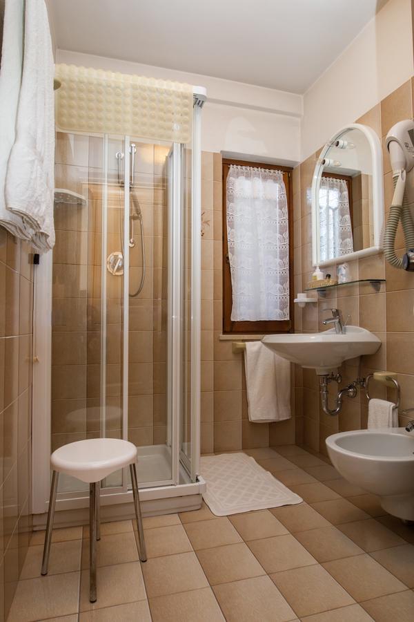 Hotel Al Prato Фьера-ди-Примьеро Экстерьер фото
