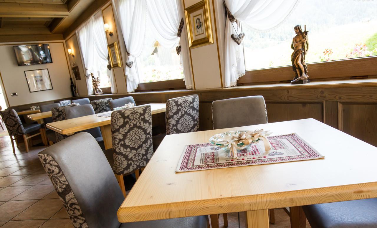 Hotel Al Prato Фьера-ди-Примьеро Экстерьер фото
