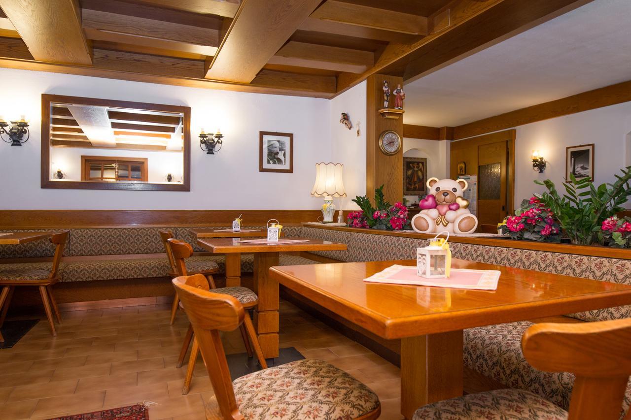 Hotel Al Prato Фьера-ди-Примьеро Экстерьер фото