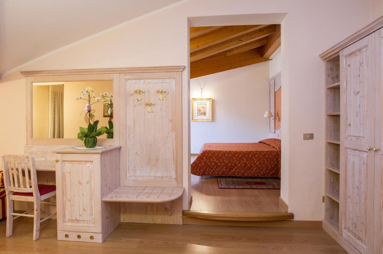 Hotel Al Prato Фьера-ди-Примьеро Экстерьер фото